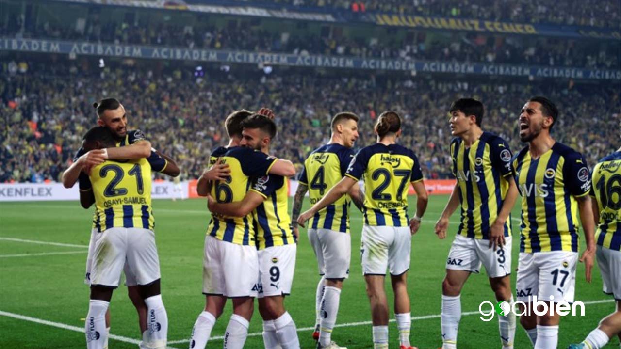 Dev Derbide Gülen Taraf Fenerbahçe