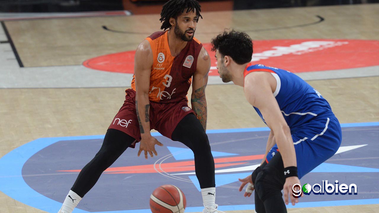 Anadolu Efes Son Noktayı Koydu