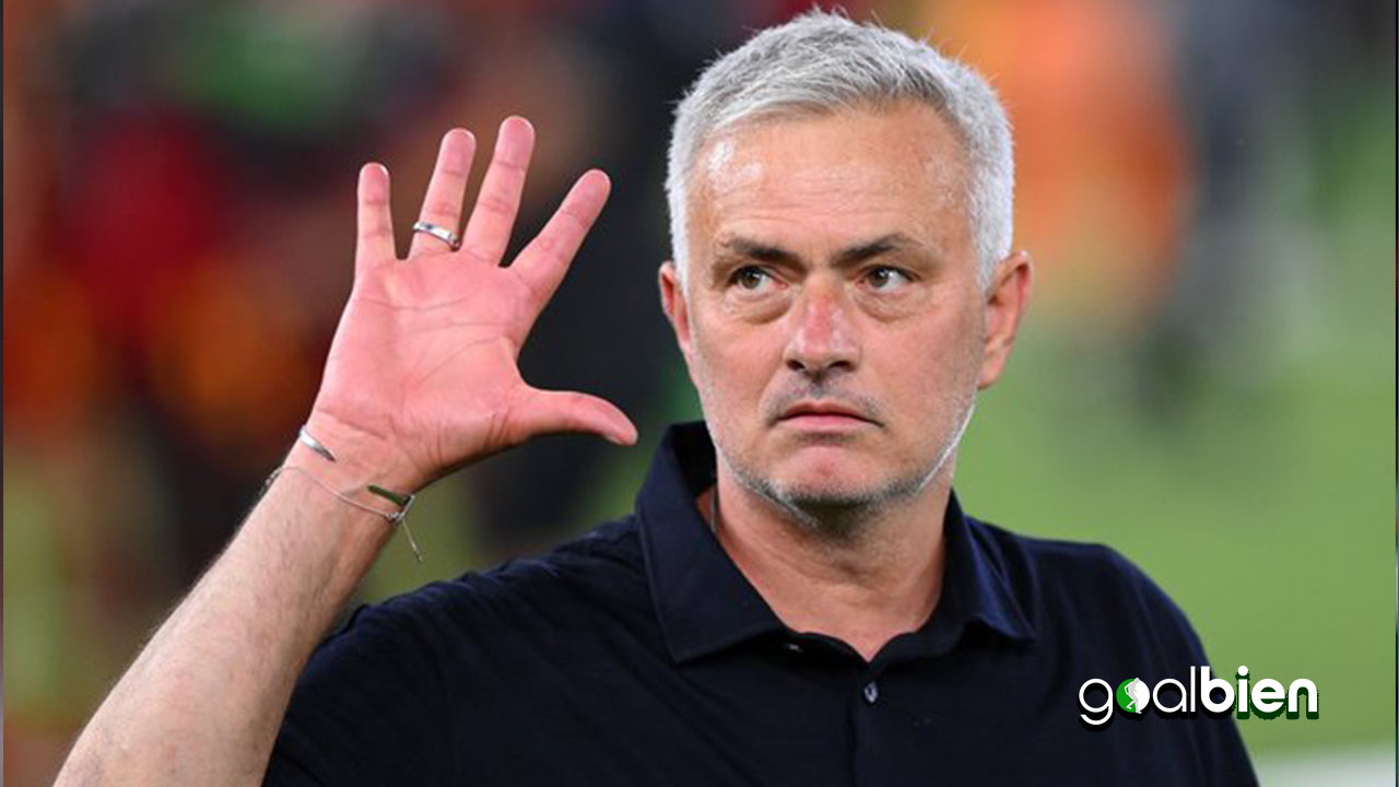 Jose Mourinho, PSG'nin Teklifini Kabul Etmedi