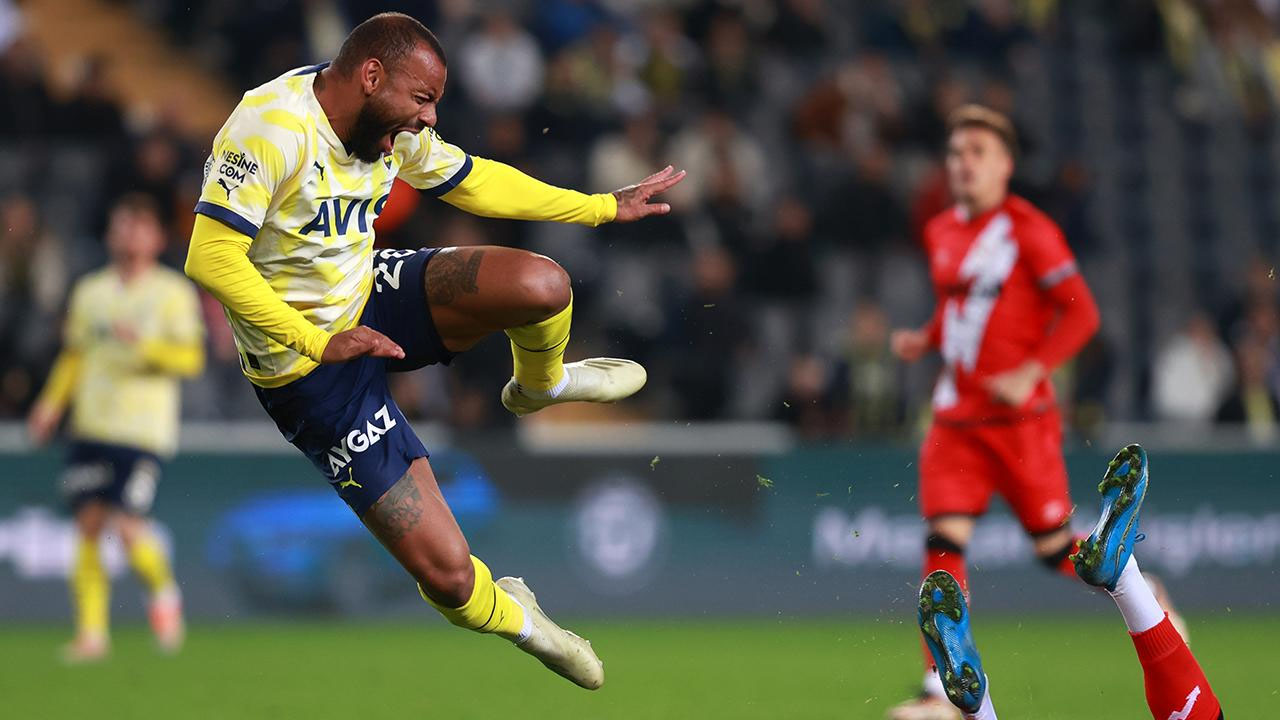 Fenerbahçe, Joao Pedro'nun sağlık durumu hakkında açıklama yaptı